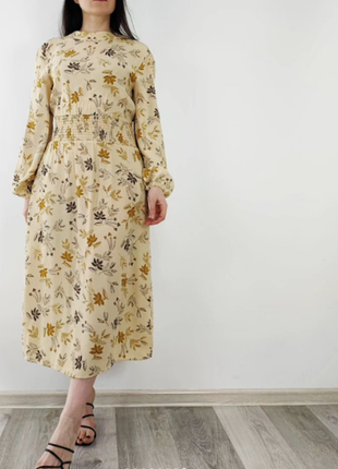 Ніжна кремова сукня міді в квітковий принт marks and spencer3 фото