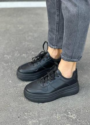 Женские кожаные, черные, стильные кроссовки. от 36 до 40 р. w123 bl19-1 ст демисезонные