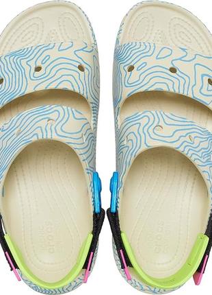 Крокс сандалі алл террейн бежево-сині crocs classic sandal all terrain topographic6 фото