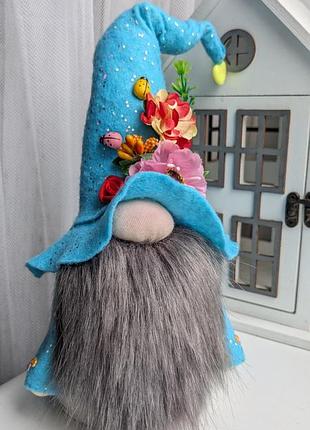 Весенний гном
