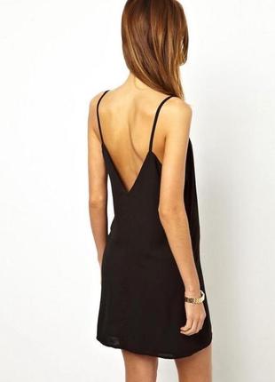 Платье черное с открытой спиной