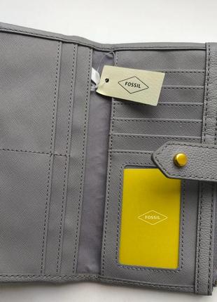 Новый стильный и вместительный кошелек от бренда fossil
