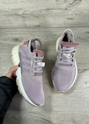 Женские кроссовки adidas pods