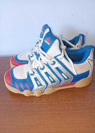 Кроссовки adidas