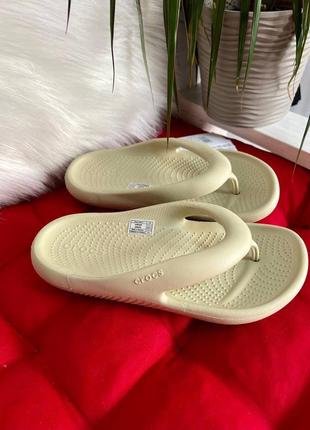 Вьетнамки крокс crocs mellow flip bone  молочные криксы мужские женские флипы унисекс шлепанцы