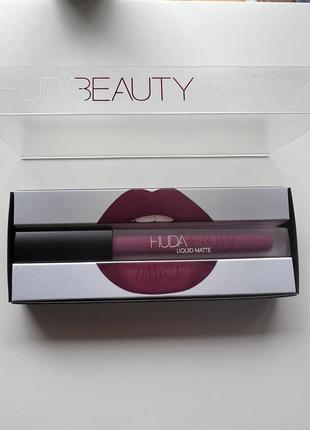 Матова помада huda beauty liquid matte ultra-comfort transfer-proof lipstick1 фото