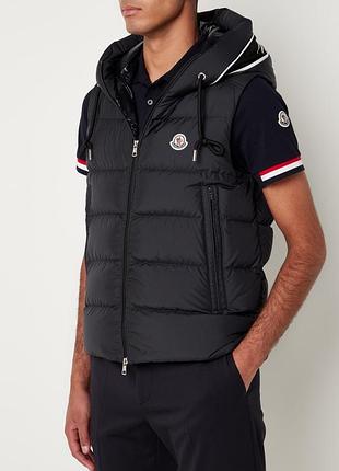 Moncler cardamine чорні та хакі жилетки
