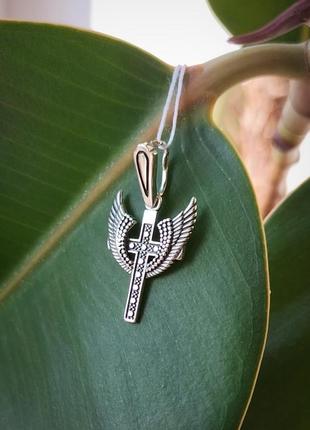 Крестовик серебряный