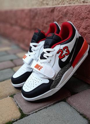 Кроссовки 
air jordan legacy 312 low белые с черным и красивым6 фото