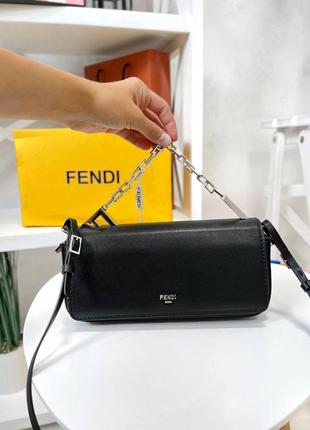 Шикарная черная кожаная сумочка fendi сумка черная маленькая