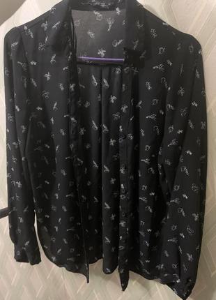 Сорочка чорна сорочка в квітку