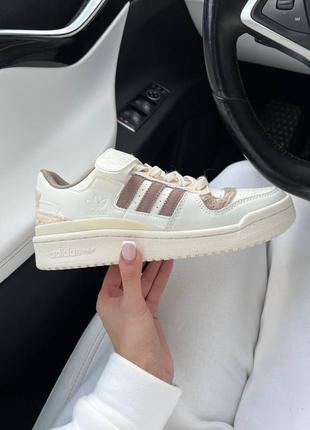 Жіночі шкіряні кросівки adidas forum 84 low white brown адідас форум6 фото