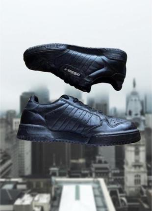 Шкіряні кросівки adidas оригінал чорні