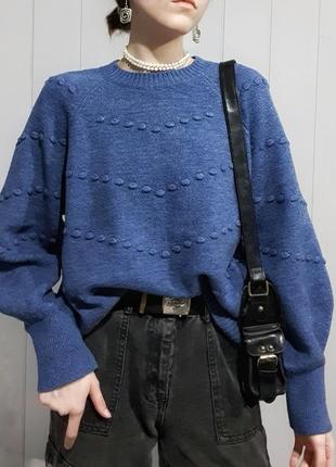 Оверсайз свитер небесно голубого цвета с широкими объемными рукавами в винтажном ретро стиле