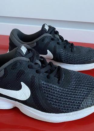 Кросівки жіночі nike р.-38.5 ст.-24см.