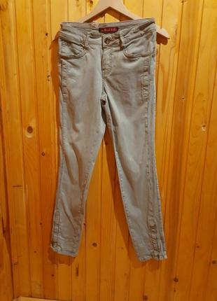 Джинсы женские