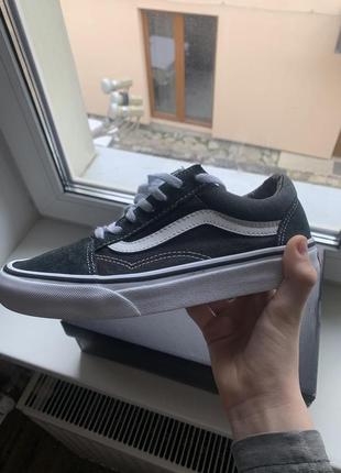 Кроссовки, кеды vans