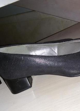 Кожаные туфли бренда gabor размер 40(26,5 см)9 фото