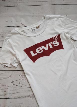 Белоснежная футболка от levi's4 фото