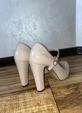 Жіночі туфлі5 фото