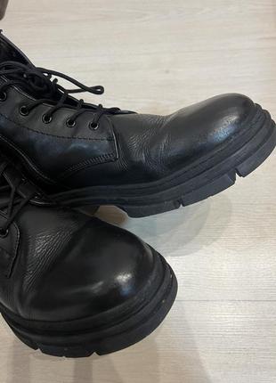 Кожаные ботинки tamaris intertop черные кожа черненное кожуна ботинки сапоги кожу10 фото