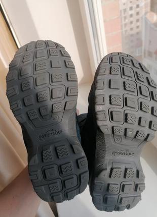 Детские зимние ботинки quechua 33 размер ориентируйтесь по стельке