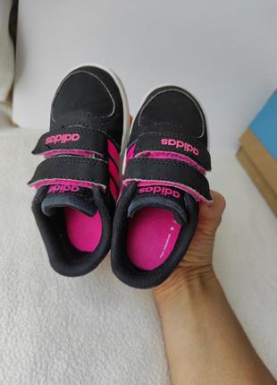 Шкіряні кросівки на дівчинку на липучках adidas р. 21 устілка 14 см6 фото