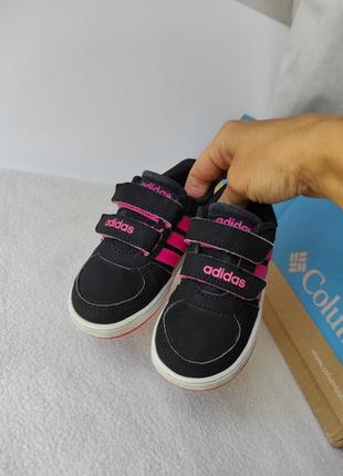 Кожаные кроссовки на девочку на липучках adidas р. 21 стелька 14 см3 фото