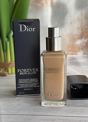 Тональна основа dior forever skin glow