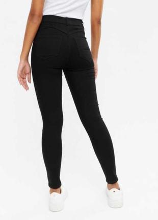 Базові чорні джегінси з моделюючим коригуючим ефектом еластичні штани lift&shape ефект2 фото