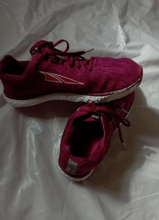 Коралові рожеві спортивні кросівки2 фото