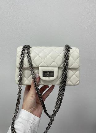 👜 chanel 2.55 reissue double flap leather bag white/black