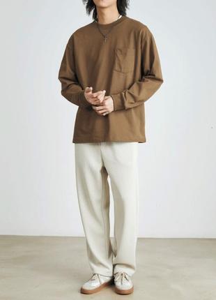 Лонгслов оверсайз с накладным карманем