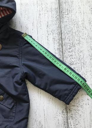 Крутая куртка ветровка на тонком синтепоне непромокаемая с капюшоном nutmeg 6-9мес4 фото