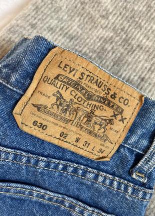 Синие джинсы levi's 6306 фото