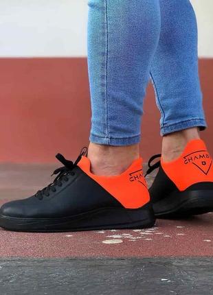Мужские кроссовки черные кожаные с оранжевым задником турция2 фото