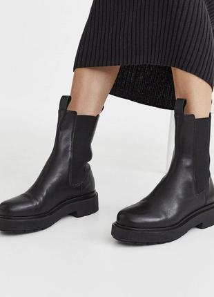 Черные демисезонные ботильоны h&amp;m ботинки ботинки chunky leather boots3 фото