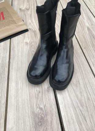 Черные демисезонные ботильоны h&amp;m ботинки ботинки chunky leather boots6 фото
