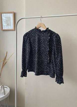 Zara чорна блуза оверсайз з рюшами в квітковий принт1 фото
