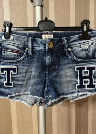 Короткие джинсовые шорты tommy hilfiger 26