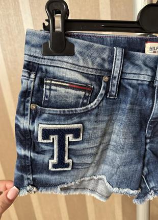 Короткие джинсовые шорты tommy hilfiger 265 фото