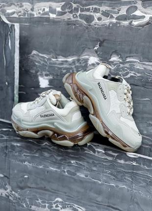 Кроссовки balenciaga triple s off-white