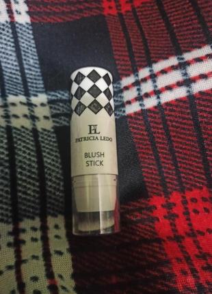 Patricia ledo queen collection румяна-стик 01