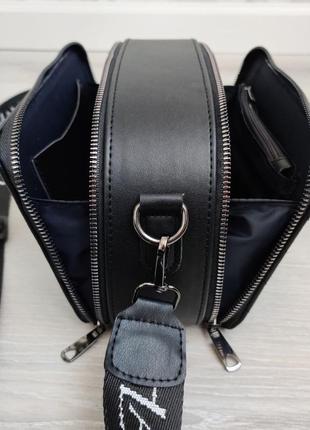 Стильна сумочка крос-боді сумка біла чорна сумка беж9 фото