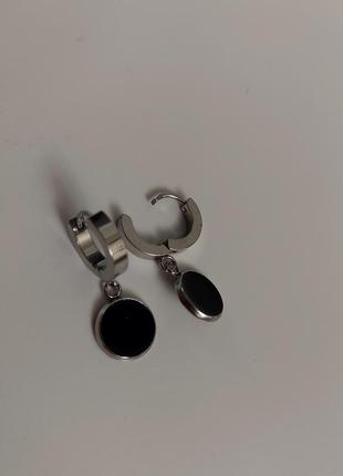 Медсталь сережки конго з підвіскою з чорною емалю купити сережки з чорними вставками медзолото медичний сплав медичне срібло фораджо нержавійка4 фото