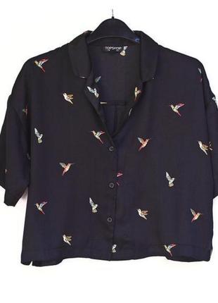 Блуза с птичками колибри