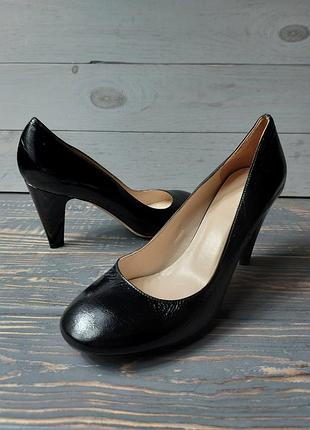 Navyboot, швейцарський бренд, натуральна лакована шкіра, базовий чорний колір, розмір 38