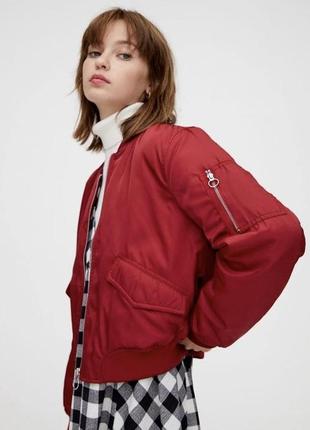 Красный/вишневой оверсайз бомбер от pull and bear xs-s