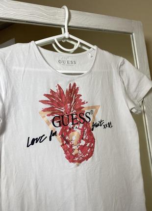 Жіноча футболка guess s розмір2 фото