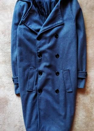 Качественное серое пальто с карманами2 фото
